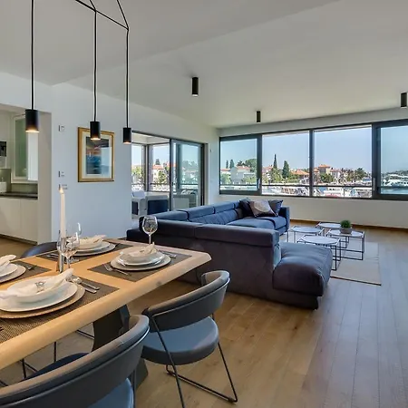 Luxury Olea With Jacuzzi & Pool Apartment *