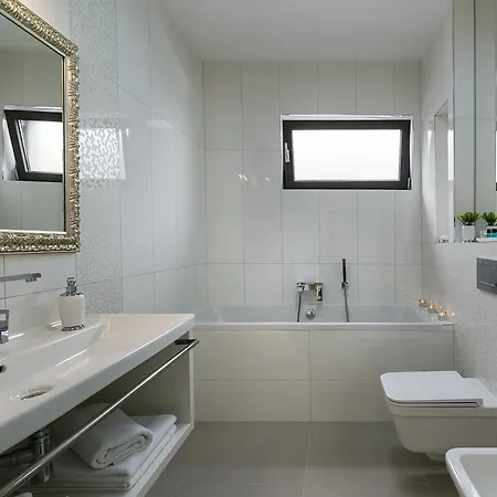 Apartment Luxury Olea With Jacuzzi & Pool