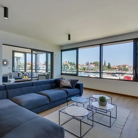 Luxury Olea With Jacuzzi & Pool Apartment *