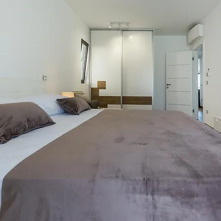 Luxury Olea With Jacuzzi & Pool *