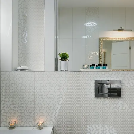 Luxury Olea With Jacuzzi & Pool Apartment